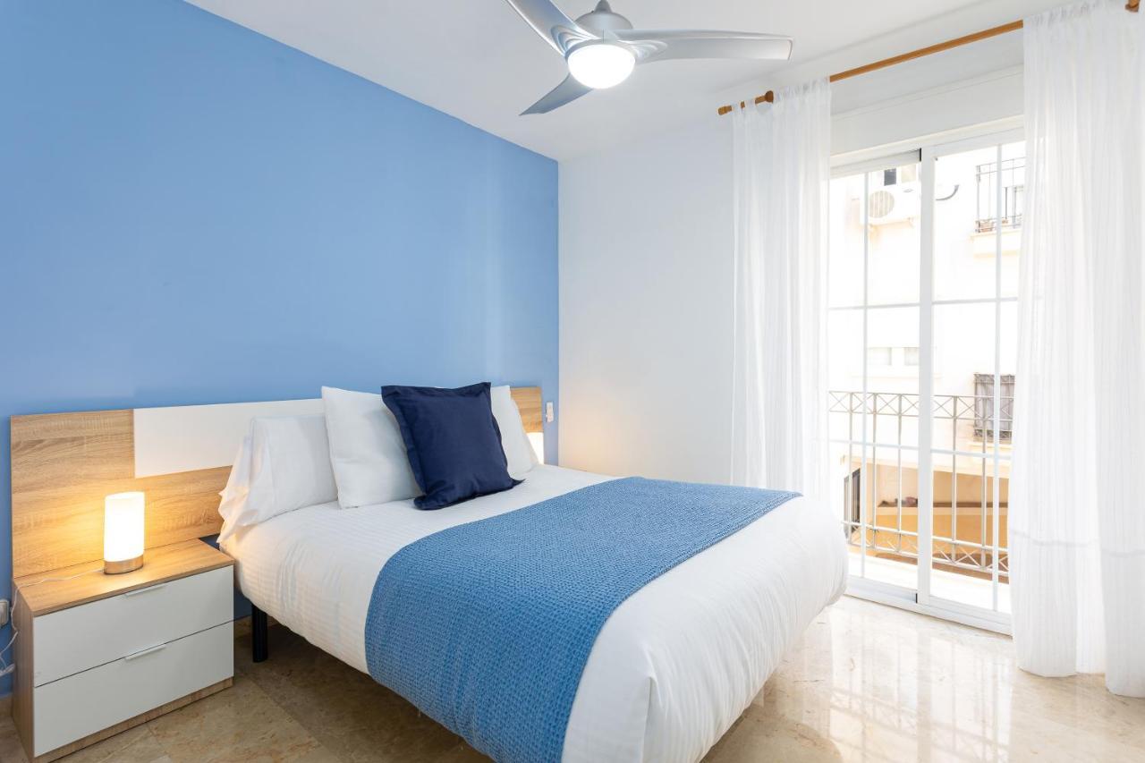 Holidays2Malaga Capuchinos French Balconies, Private Parking, Wifi & Air Con ภายนอก รูปภาพ