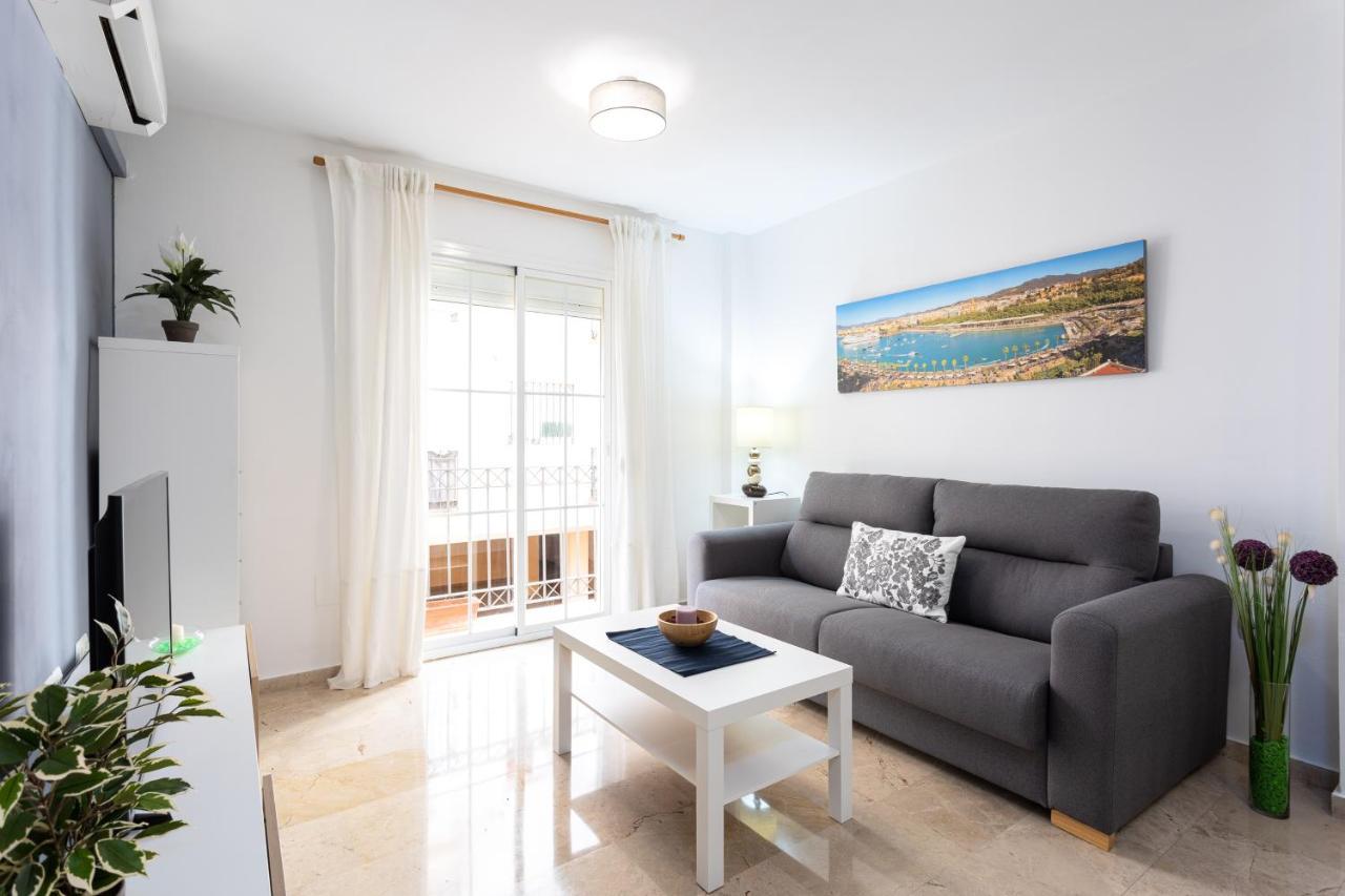 Holidays2Malaga Capuchinos French Balconies, Private Parking, Wifi & Air Con ภายนอก รูปภาพ