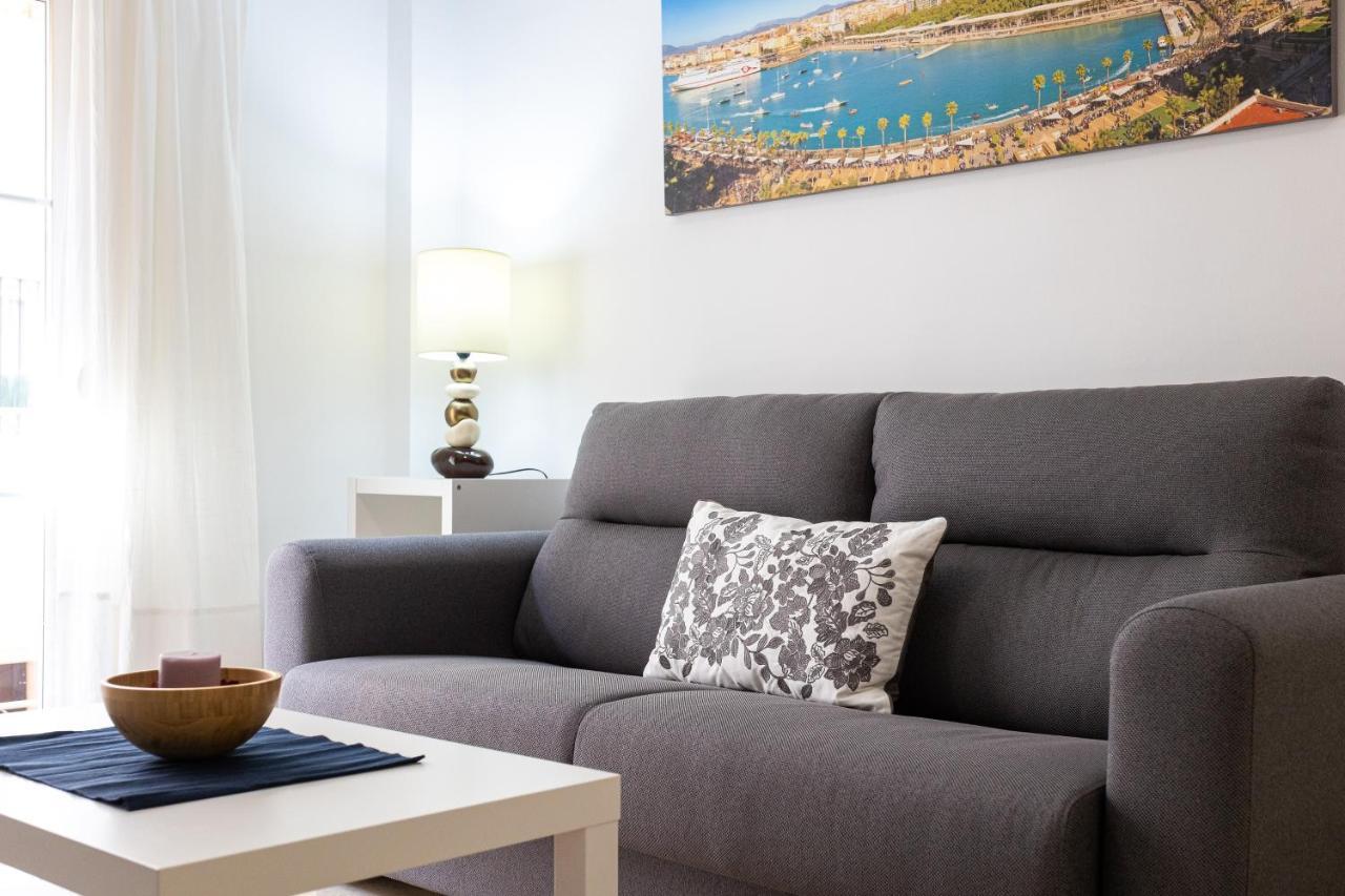 Holidays2Malaga Capuchinos French Balconies, Private Parking, Wifi & Air Con ภายนอก รูปภาพ